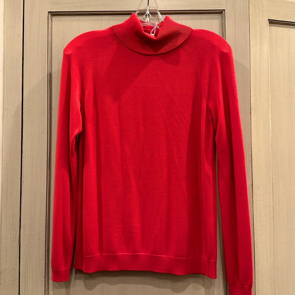 Lafayette 148 turtleneck NWT 🌟